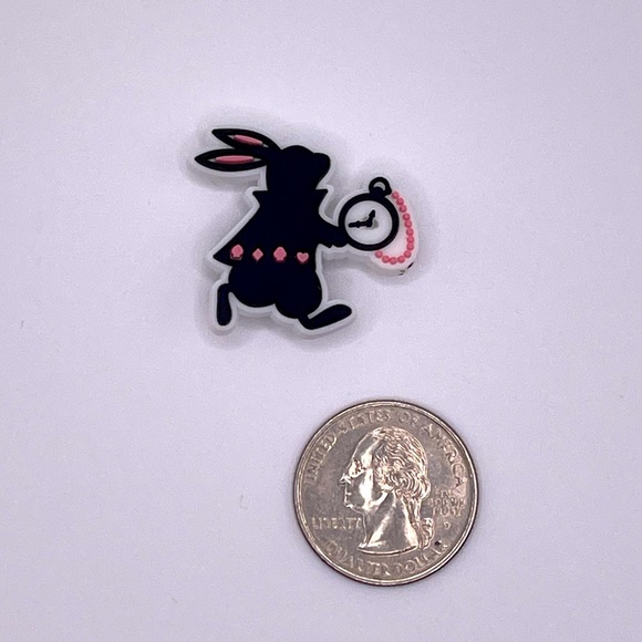 CROCS Accessories - 💥5/$10💥 Alice in Wonderland White Rabbit croc charm